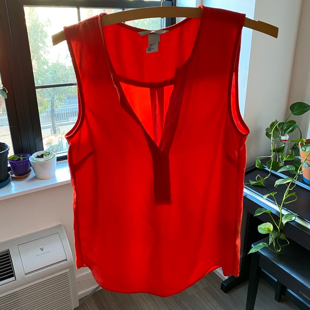 Sleeveless Conscious Collection blouse
